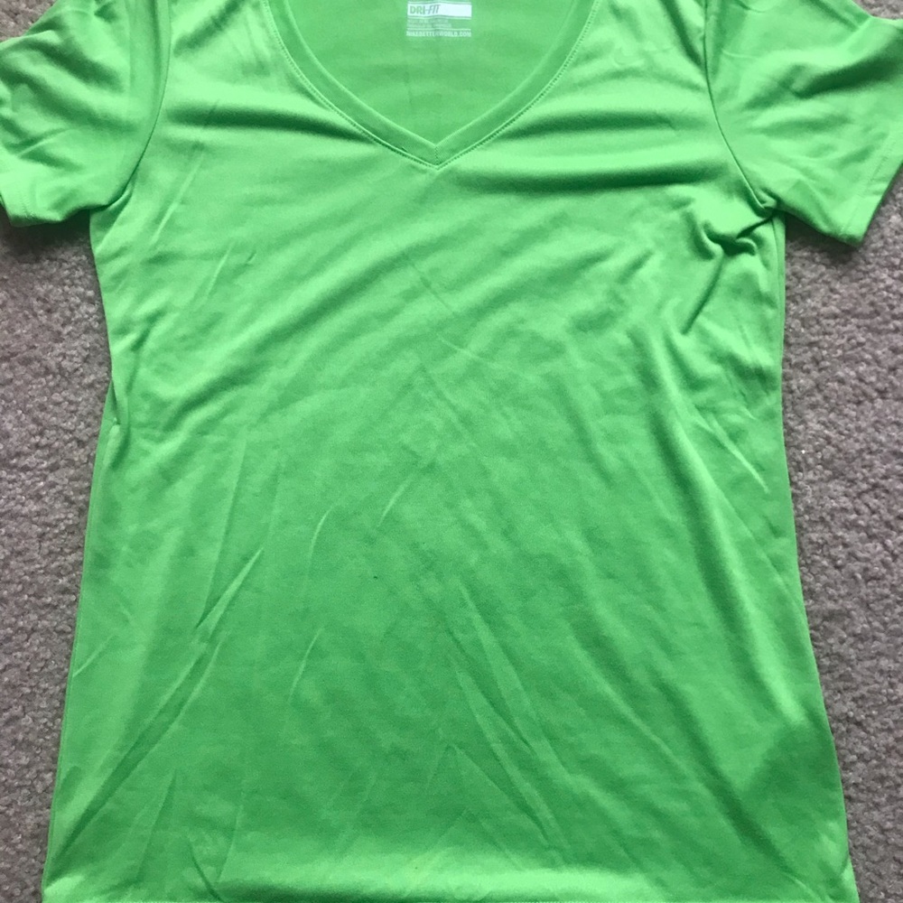 Women Nike Dri Fit Top Medium